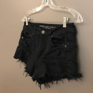 AMERICAN EAGLE black cutoff, high waisted shorts🖤